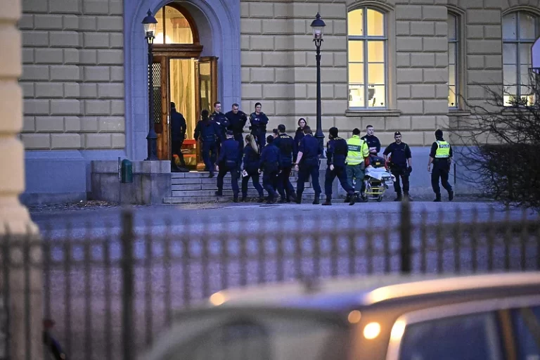 STRAŠAN ZLOČIN: Učenik ubio dvije žene u srednjoj školi