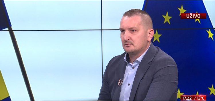 Šta Grubeši “smrdi”: Neko je zločast objavio tajne dokumente Sebije Izetbegović