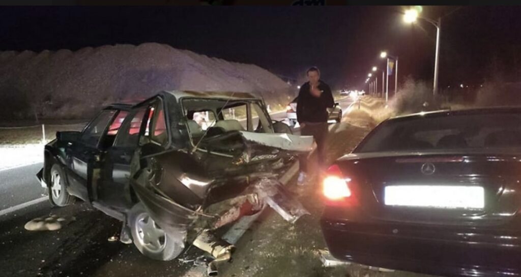 5D50CD7F 4683 40CA BF50 2E8D78E883E3