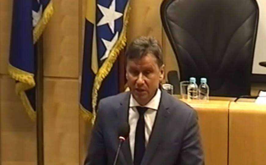 88ABF570 9B3F 4951 9836 7B38D6716696