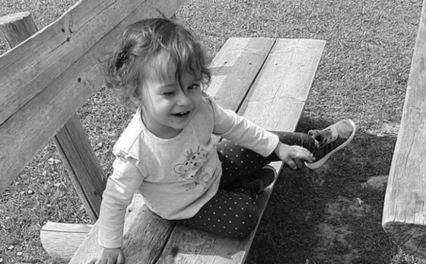 8DAA9B81 261C 4236 9992 C73F006F0B3F