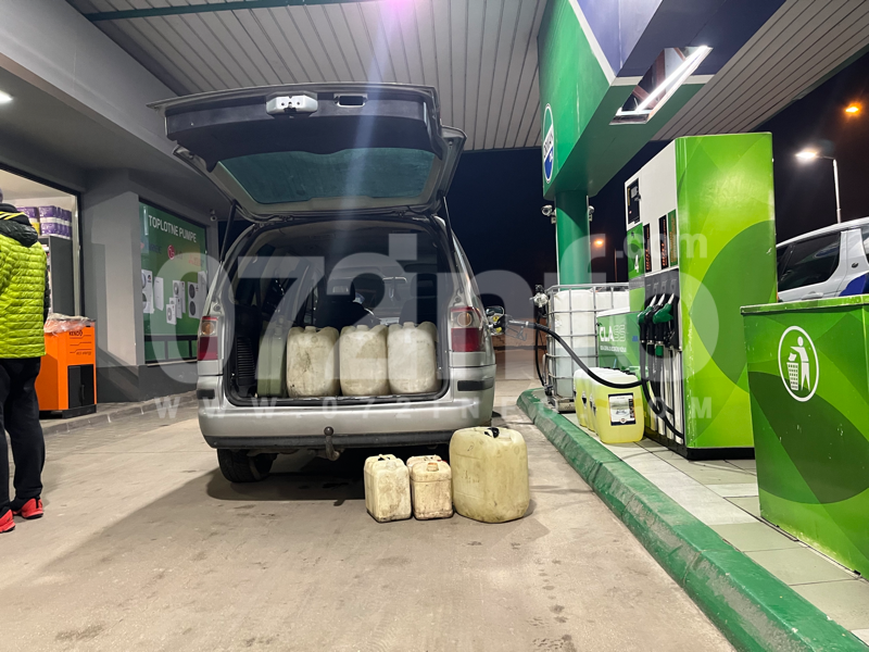 8ED58B2E B5D0 45A0 BE25 45B0049DE8F1