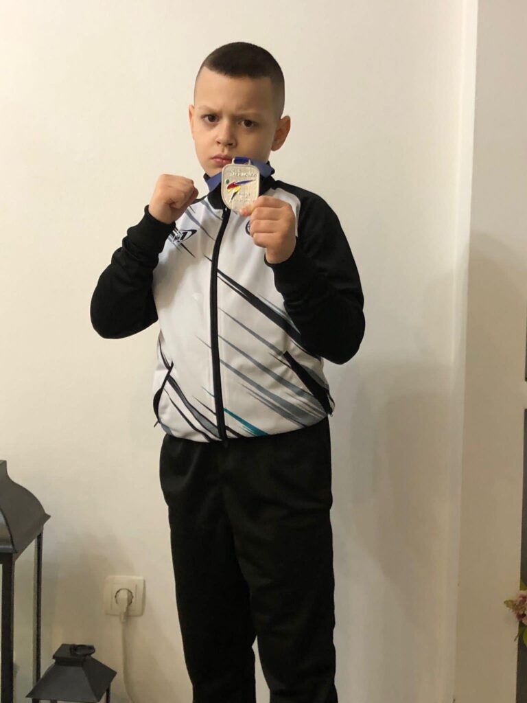 B36048E9 86E7 42CA 9FD3 91BE646A0049