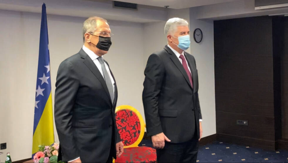 B63B5ED2 61FD 4732 BF5D 203F04602F5D