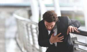 Srcani Udar Bol Infarkt Ilustracija Foto Thinkstock