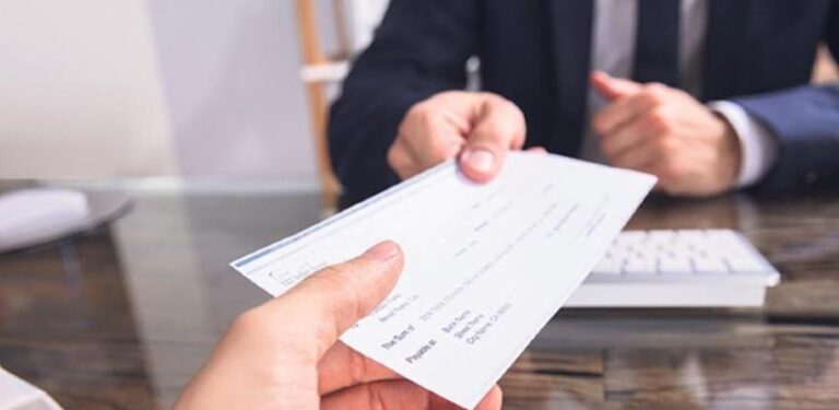 Brzi krediti za rješavanje problema ili dužničko ropstvo građana