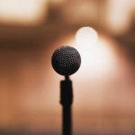 mikrofon pixabay ilustracija