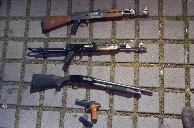 SLUČAJ U BiH: Policija mu pronašla oružje, on im ponudio mito da zataškaju