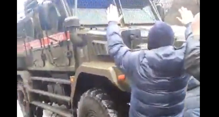 Goloruki zaustavili rusku vojsku: Vojnik puca, Ukrajinci ne bježe