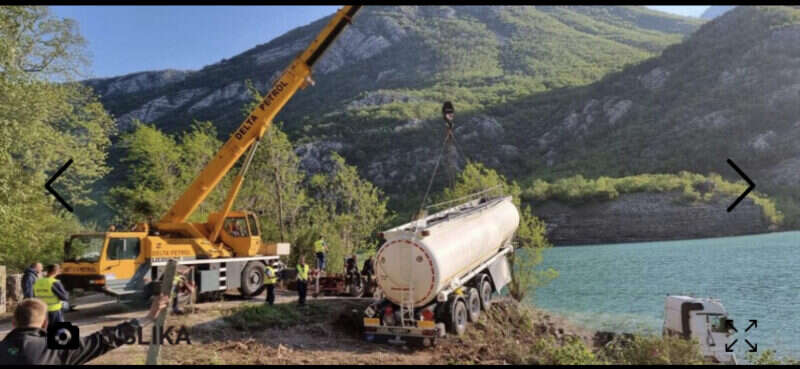 28AA46B5 1B18 4503 8E7D 1C46DC1186F2