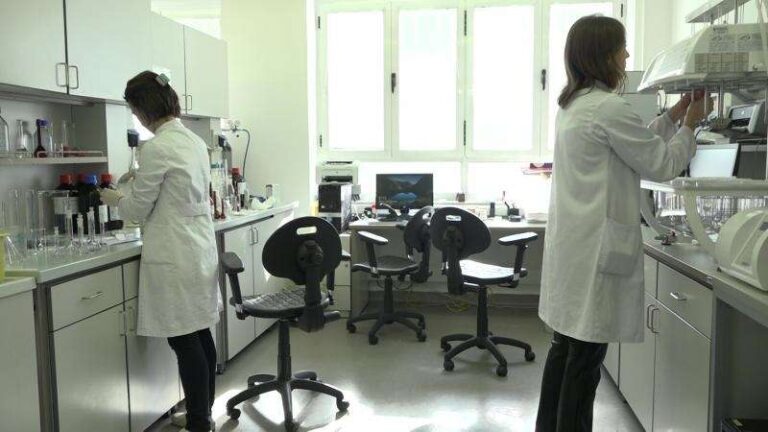 Rustemović: Je li ikoga briga što specijalista na kontroli  lijekova ima manju plaću od administrativnog radnika