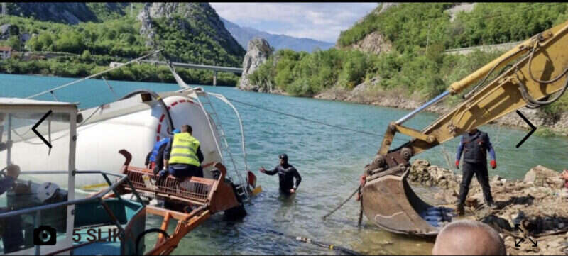 64C348C8 371C 445A 9BE2 96A533E791E1