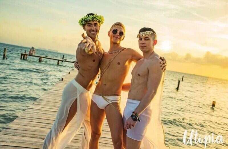 8D71A169 10D7 4DC4 B05C F633335716BF