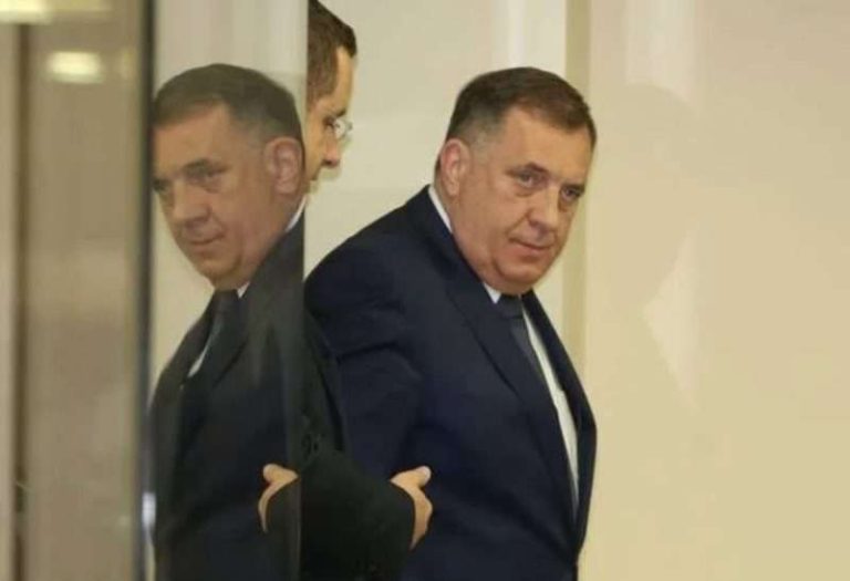 Novi Dodikov fijasko u entitetskoj skupštini: Gdje su nestale režimske ruke