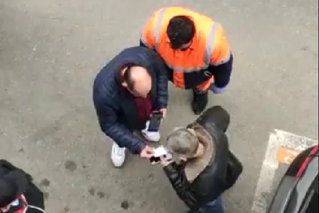 ACEE7892 8685 4C7B 891B 435DBD42571C