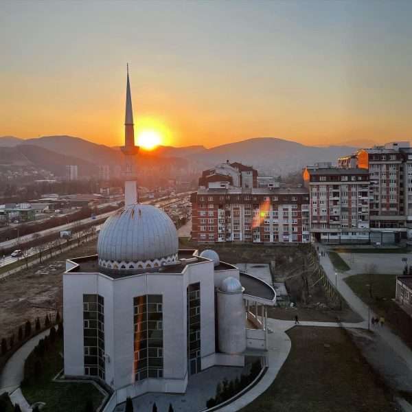 Muslimani večeras obilježavaju odabranu noć Lejletul-Bedr 