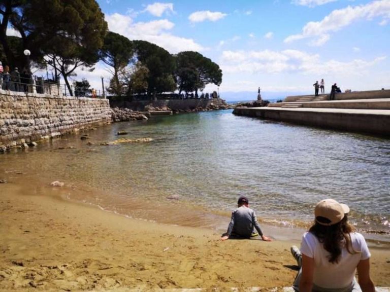 Pogledajte šta je dočekalo kupače na hrvatskoj plaži: Bolje ih ne dirati
