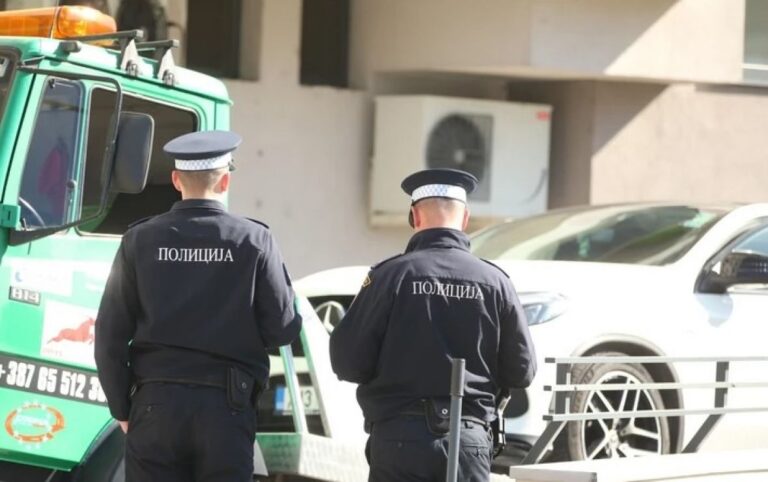 Policija na nogama u BiH: Oduzet skupocjeni automobil, pretresi u toku