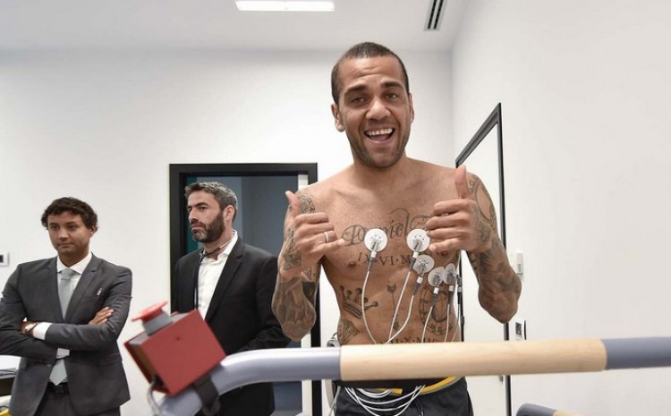 Dani Alves: Mesi bi mogao da se vrati ovdje godinu stariji, da zajedno sa mnom odigra posljednji ples