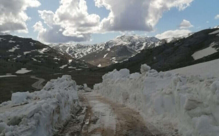 Svi vole otići na Lukomir i “bacit’ selfie”, ali kad treba očistiti put Narsid Masleša ostaje sam