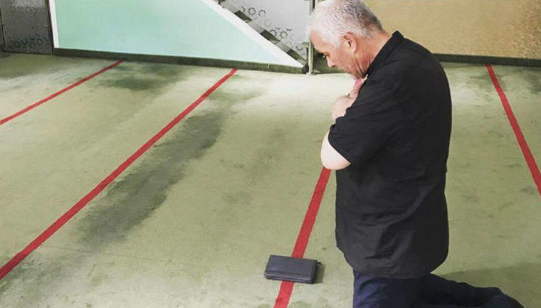 Svećenik ušao u džamiju da se moli: Pogledajte šta je u tom trenutku uradio efendija…