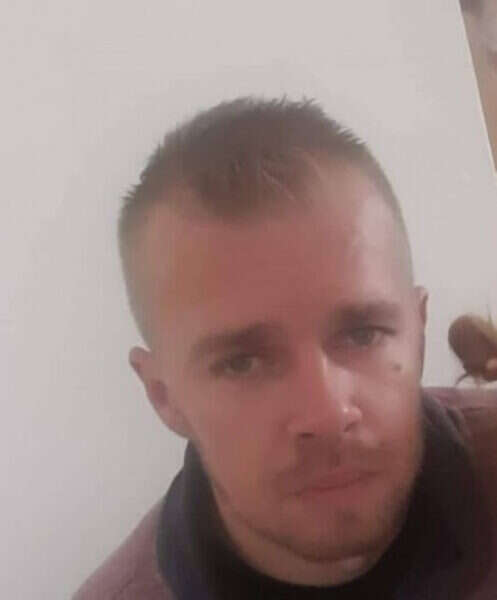 14850E02 F83A 4AFD 81FB B5572FB82B3F