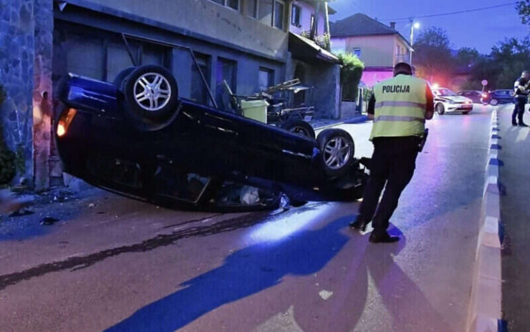 TEŠKA NESREĆA U BIH: Prevrnuo se automobil, povrijeđena jedna osoba 