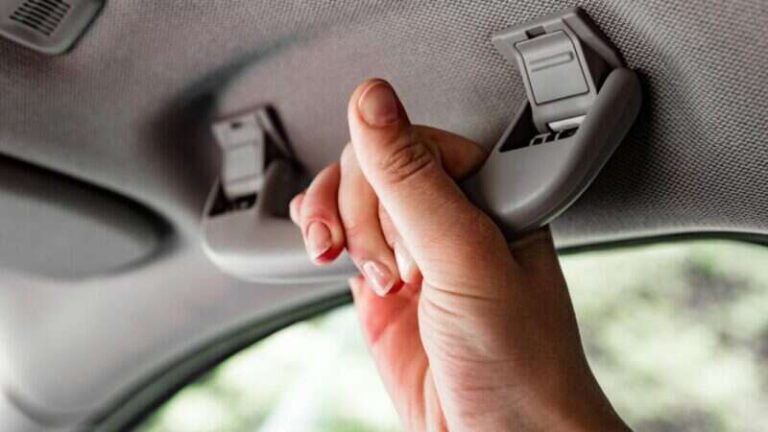 Koja je svrha ručke iznad prozora u vozilu? Video ima više od 7 miliona pregleda