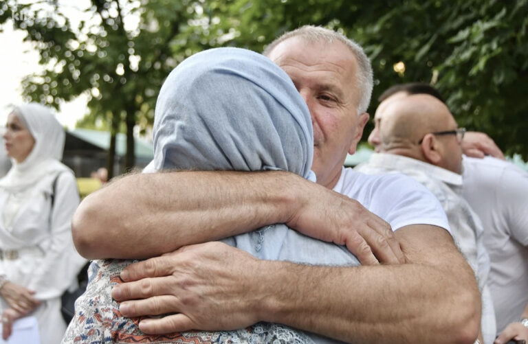 Buduće hadžije iz BiH se okupile prije polaska za Meku