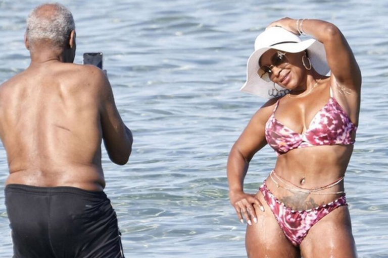 ISKORISTIO PRILIKU: Dok njegove 20 godina mlađe supruge nema, slavni glumac uhvaćen u „akciji“ s drugom…