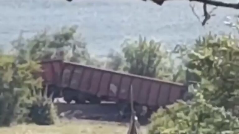 Voz na relaciji Sarajevo-Mostar iskočio sa tračnica