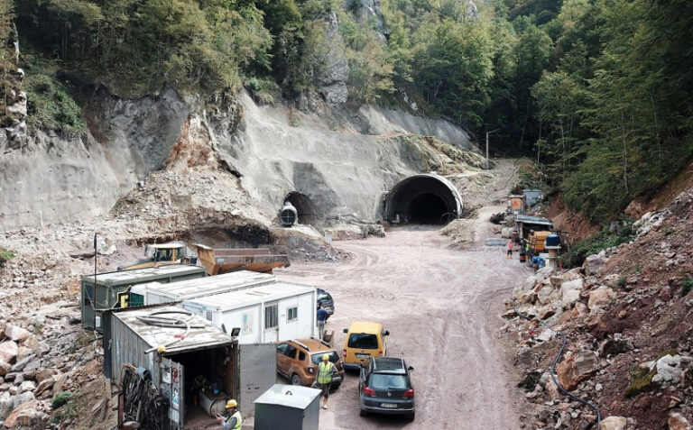 Ukrali 5,5 tona armature sa gradilišta tunela Hranjen 
