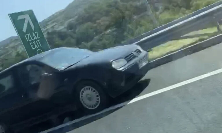 Vozač Golfa vozio pogrešnom stranom na autoputu Sarajevo – Zenica