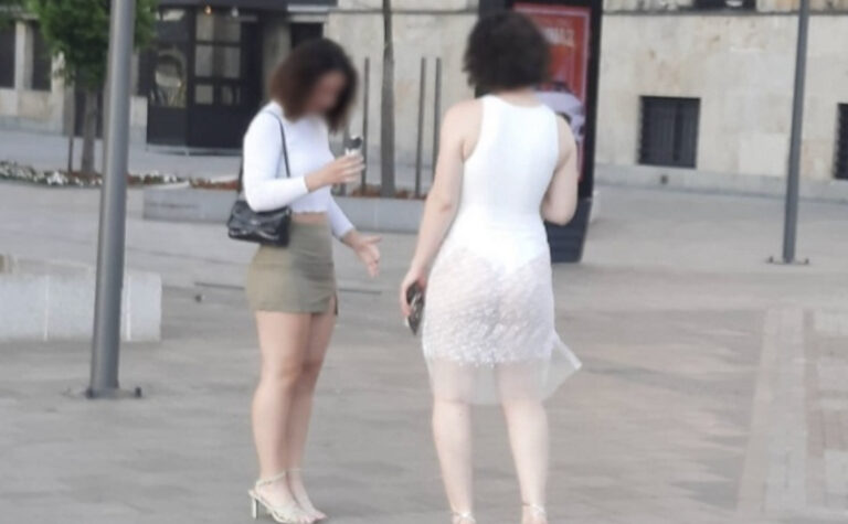 Polugole prošetale bh. gradom: Jedni šokirani, drugi oduševljeni (FOTO)