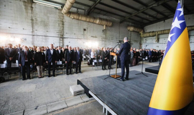 Iz Potočara su danas poslane dvije historijske poruke