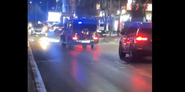 Kosovska policija pod rotacijama krenula iz Prištine ka sjeveru (VIDEO)