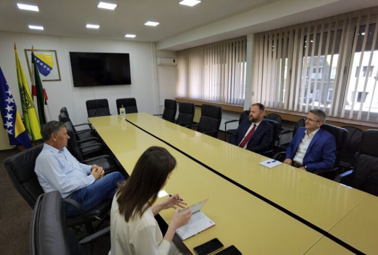 Kasumović ugostio delegaciju Muftijstva zeničkog: Razgovarano o izgradnji Islamskog centra