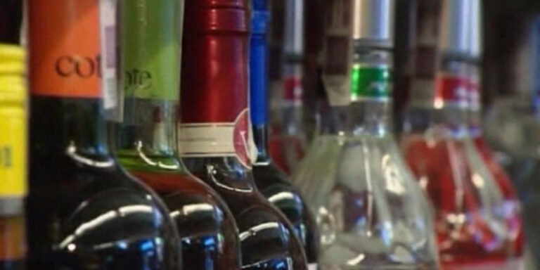 Žepče: Ukradene dvije boce alkohola, jedna osoba uhapšena i prebačena na neuropsihijatriju