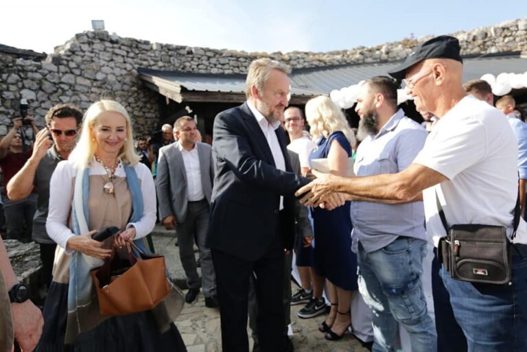 Izetbegović: SDA je najjača stranka. Teško da mi možemo konkurisati onome što jedna Njemačka nudi