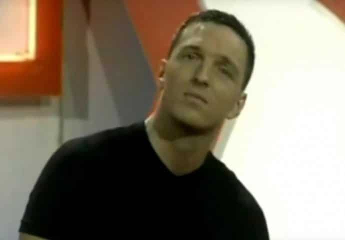 PJEVAO JE “TEBI MOJA MAZO”, A DANAS ŽIVI U NJEMAČKOJ: Ovako sada izgleda