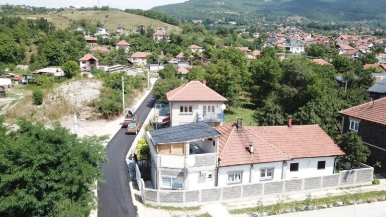 Novi asfalt i na spoju ulica Prvomajska i Bistua Nuova