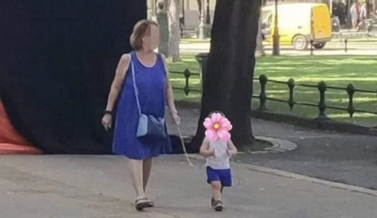 Fotografija bake koja unuka vodi na povocu uznemirila javnost