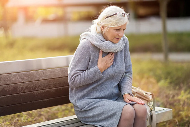 Ovaj simptom osjetilo je 71 posto žena mjesec dana prije srčanog udara