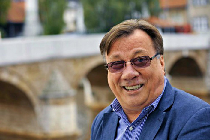 Evo zašto je Halid legenda: Javio se na telefon i zapjevao udovici Marinka Rokvića za rođendan