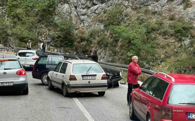 Nesreća izazvala zastoj u saobraćaju