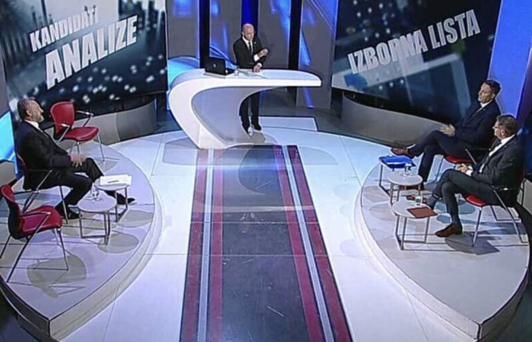 Voditelj tražio po rečenicu na engleskom: Bećirović odbio, Izetbegović pristao, a Hadžikadić ocjenjivao (VIDEO)