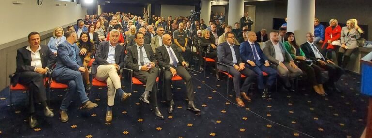 <strong>Jedino Savez za bolju budućnost BiH </strong><strong><br></strong><strong>Sarajevu</strong><strong> može vratiti prijeratni olimpijski sjaj</strong>