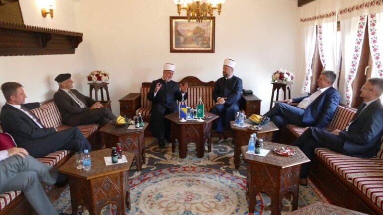 Reisul-ulema u Zenici: Džematlijama će se obratiti u Kočevskoj džamiji 