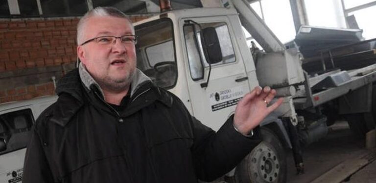 Asmir Hodžić sa lažnom diplomom godinama radio kao izvršni direktor “Pokopa”, imao platu od 2.800KM