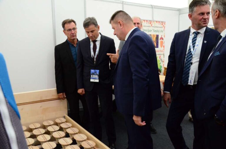 Novalić: Tešanj je najrazvijeniji dio BiH